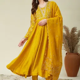 MOKOSH Floral Embroidered Sequnnied Silk Anarkali Kurta With Trousers & Dupatta-15