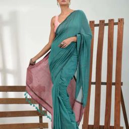 CHARUKRITI Green Cotton Colourblocked Saree With Unstitched Blouse-picture-18