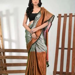 CHARUKRITI Grey Colourblocked Saree With Unstitched Blouse-image-21
