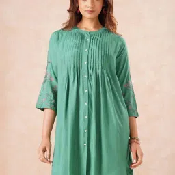 Marigold Lane Green Relaxed Fit Embroidered Kurti-picture-45