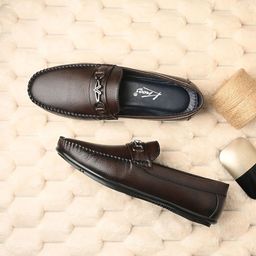 knoos Men Textured Patent Leather Loafers With Buckle-image-31