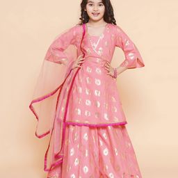 Bitiya By Bhama Cotton Blend Woven Three Fourth Sleeves Ethnic Motif Foil Printed Lehenga & Kurta With Dupatta Set - Peach-image-68