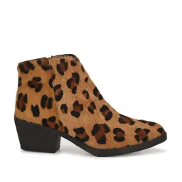 Carlo Romano Women's Brown Casual Booties-12