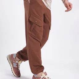 glitchez Men Mid-Rise Relaxed Fit Cargo Style Joggers-picture-41