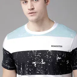Roadster Men White & Black Pure Cotton Striped Round Neck T-shirt-image-100