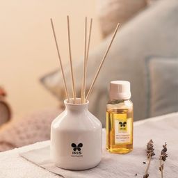 IRIS Red Apple Cinnamon Reed Diffuser Set-11