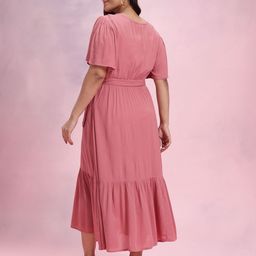 DressBerry Curve Plus Size Crinkled Effect Flutter Sleeves A-Line Maxi Dress with Belt image 3