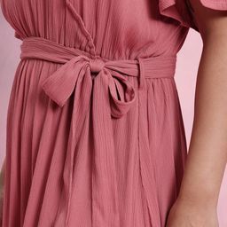 DressBerry Curve Plus Size Crinkled Effect Flutter Sleeves A-Line Maxi Dress with Belt image 2