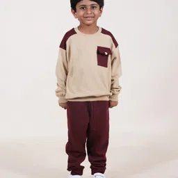 Kiddopanti Fleece Full Sleeves Pocket Detailed Cut & Sew Sweatshirt With Solid Joggers Set - Beige & Maroon-picture-18