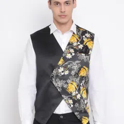 VASTRAMAY Black Straight Fit Floral Print Waistcoat-image-92