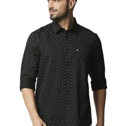 Basics Black Cotton Slim Fit Printed Shirt-image-43