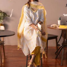 Libas Off white Printed Kurta and Salwar with Dupatta-image-3