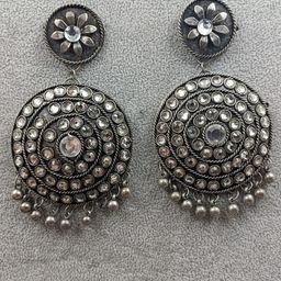 Bareilyy Women Contemporary Chandbalis Earrings-23