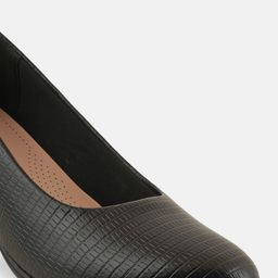 Rubeezz Textured Block Mules with Buckles image 5