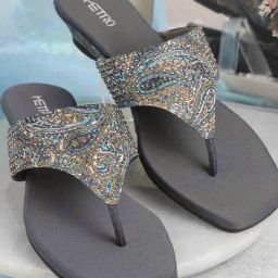 Metro Women's Grey Thong Wedges-image-67