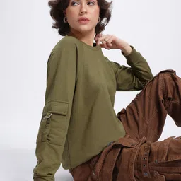 DressBerry Elevated Basics Raglan Sleeves Pocket Sweatshirt-picture-4