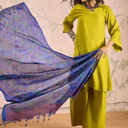 InWeave Women Regular Kurta with Palazzos & With Dupatta-11