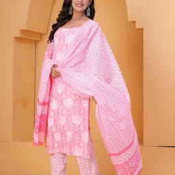 Shedika Ethnic Motifs Printed Square Neck Straight Kurta With Trousers & Dupatta-picture-5