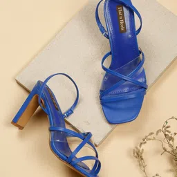 Flat n Heels Block Sandals with Buckles-32
