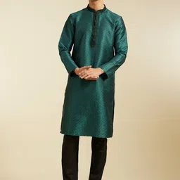 Diwas by Manyavar Floral Embroidered Thread Work Mandarin Collar Straight Kurta-image-26