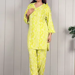 Style Shoes Printed Top & Trousers Co-Ord Set-image-43