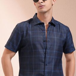 HIGHLANDER Men Cutaway Collar Checked Slim Fit Casual Shirt-picture-32