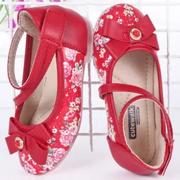 Cute Walk by Babyhug Floral Printed Bellies - Red-picture-45