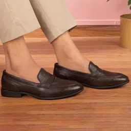 Tresmode Men Leather Loafers-image-78