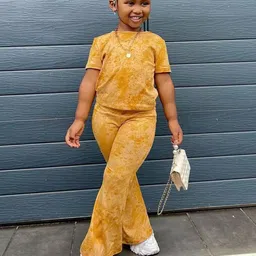 INCLUD Girls Printed Short Sleeves Top With Trousers-image-18