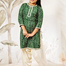 VASTRAMAY Girls Bandhani Printed Regular Kurta with Patiala-picture-16