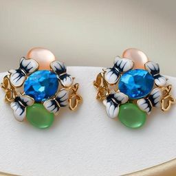 Estailo fashion Floral Shaped Studs-image-81