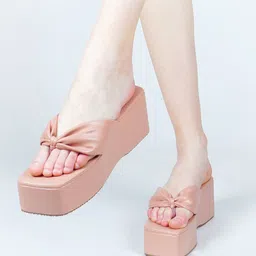Looper Women V shape Platfrom Heels-31