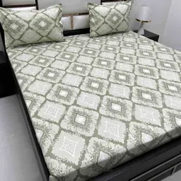 Pure Decor Green & White Ethnic Motifs 300 TC Queen Bedsheet with 2 Pillow Covers-picture-17