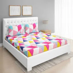 Romee Geometric Green & Brown 144 TC Cotton Queen Sized Bed Sheet with 2 Pillow Covers-image-93