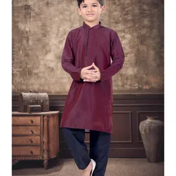 Pehanaava Cotton Woven Full Sleeves Solid Kurta Pyjama - Black & Maroon-picture-5
