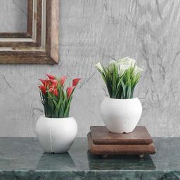 Foliyaj White & Red Plastic Artificial Mini Lily Plant With Thin Long Leaves - Set of 2-8