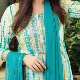DIVASTRI Women Printed Regular Kurta with Trousers & With Dupatta image 4