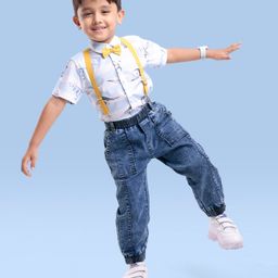 Ollington St. 100% Cotton Woven Half Sleeves Dino Printed Party Shirt & Denim Joggers Set with Bow & Suspender - Blue & White-image-74