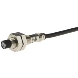RS PRO Proximity Sensor Inductive Barrel-Style M8x1 2.5 mm PNP 10-30 V DC IP67, 1646095-17