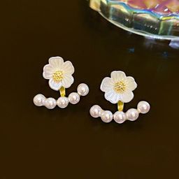 COOLWOOL Floral Studs Earrings-image-97