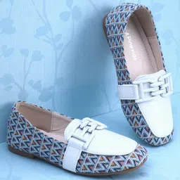 Pine Kids Slip On Ballerina with Applique with Monogram Print - White-picture-11