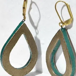 Mridah Teardrop Shaped Drop Earrings-12
