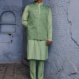 Agrajain Men Regular Zardozi Kurta with Pyjamas-24