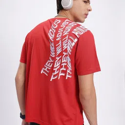 glitchez Wavy Fonts Print Round-Neck T-shirt-picture-54