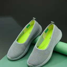 Campus Women Textured Laser Cuts Slip-On Sneakers-image-79