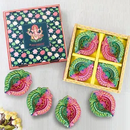 TIED RIBBONS Set of 8 Green & Pink Terracotta Diyas-image-82
