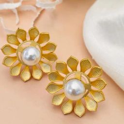 Abdesigns Classic Gold-Plated Stud Earrings-9