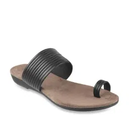 Mochi Women's Black Toe Ring Sandals-image-92