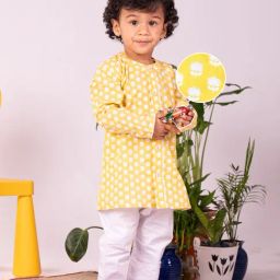 VASTRAMAY Boys Yellow Cotton Printed KurtaSets-image-36