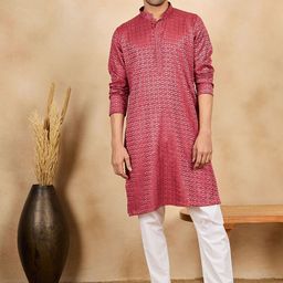 SWAGG INDIA Geometric Embroidered Mandarin Collar Sequinned Straight Kurta-37